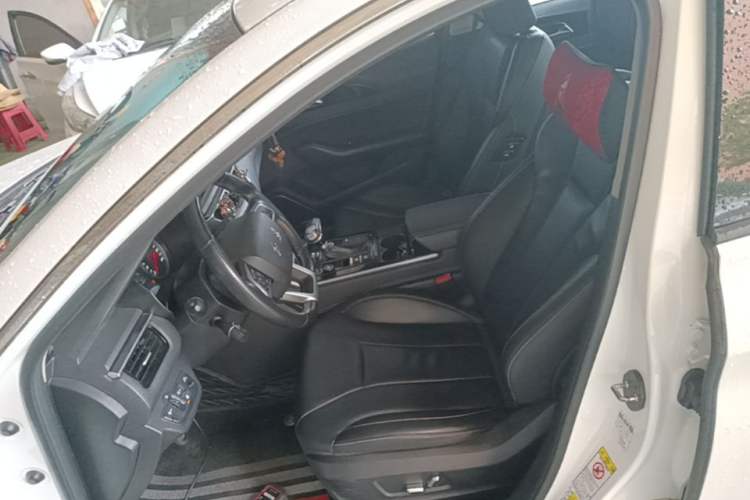 Used Hongqi H5 2018 30TD Smart Connect Dynamic Edition Left Front Seat