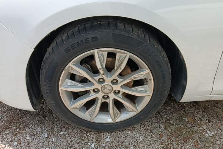Used Hongqi H5 2018 30TD Dynamic Edition Left Front Wheel Hub