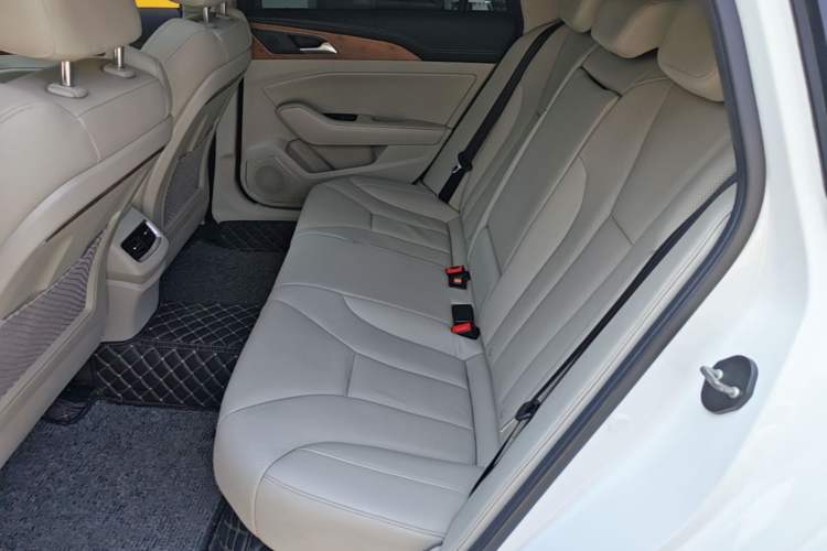 Used Hongqi H5 2018 30TD Smart Connect Dynamic Edition Left Rear Seat