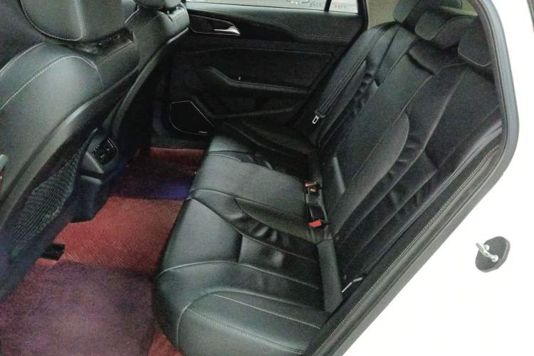 Used Hongqi H5 2018 30TD Smart Connect Dynamic Edition Left Rear Seat