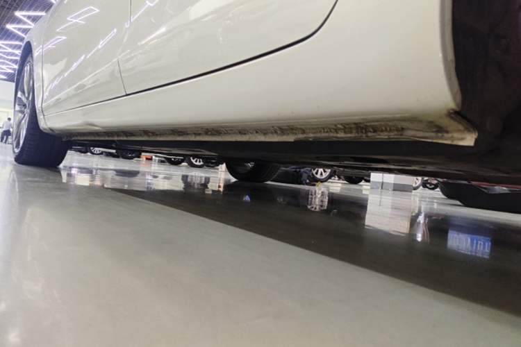 Used Hongqi H5 2018 30TD Smart Connect Dynamic Edition Left Side Sill