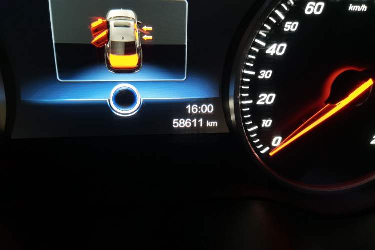 Used Hongqi H5 2018 30TD Dynamic Edition Odometer Close Up
