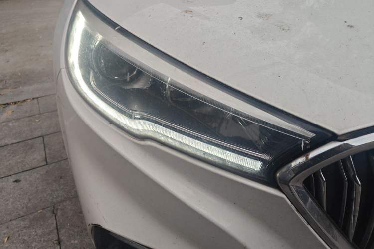 Used Hongqi H5 2018 30TD Smart Connect Dynamic Edition Right Front Headlight