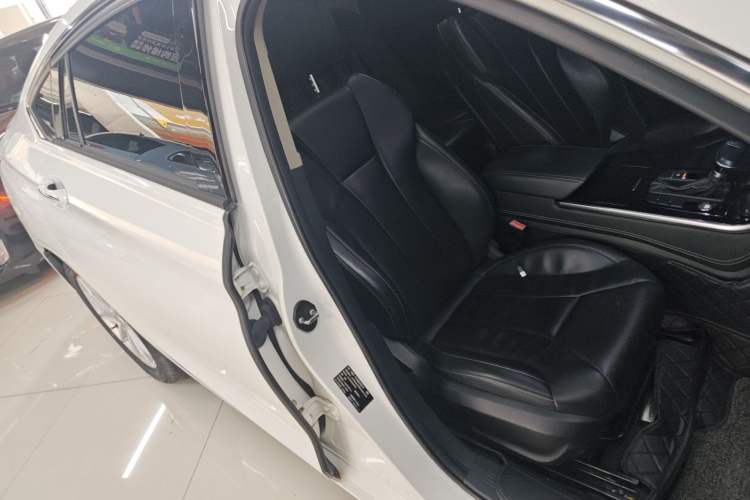 Used Hongqi H5 2018 30TD Dynamic Edition Right Front Seat