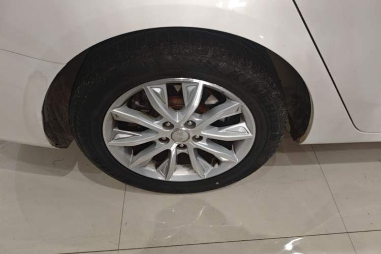 Used Hongqi H5 2018 30TD Dynamic Edition Right Rear Wheel Hub