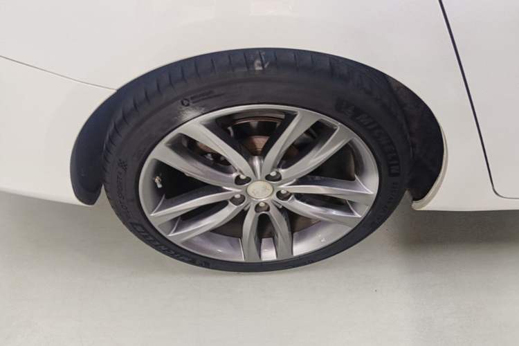 Used Hongqi H5 2018 30TD Smart Connect Dynamic Edition Right Rear Wheel Hub