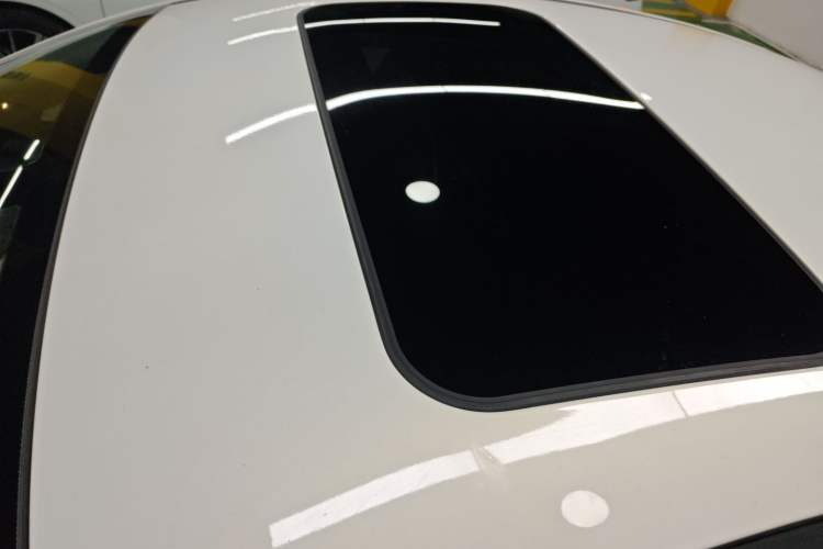 Used Hongqi H5 2018 30TD Smart Connect Dynamic Edition Roof
