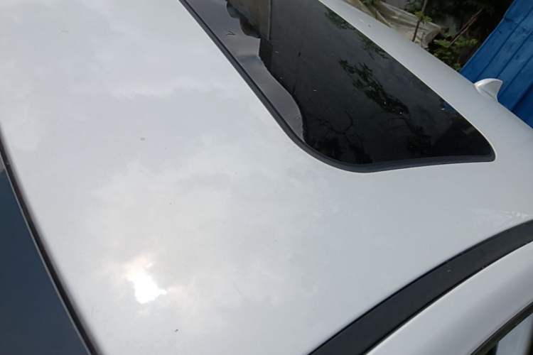 Used Hongqi H5 2018 30TD Dynamic Edition Roof