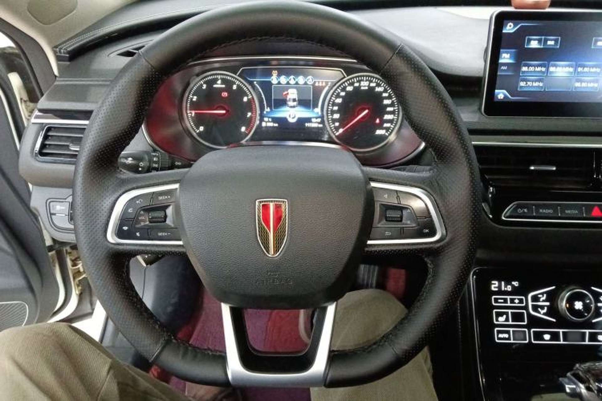 Used Hongqi H5 2018 30TD Smart Connect Dynamic Edition Steering Wheel