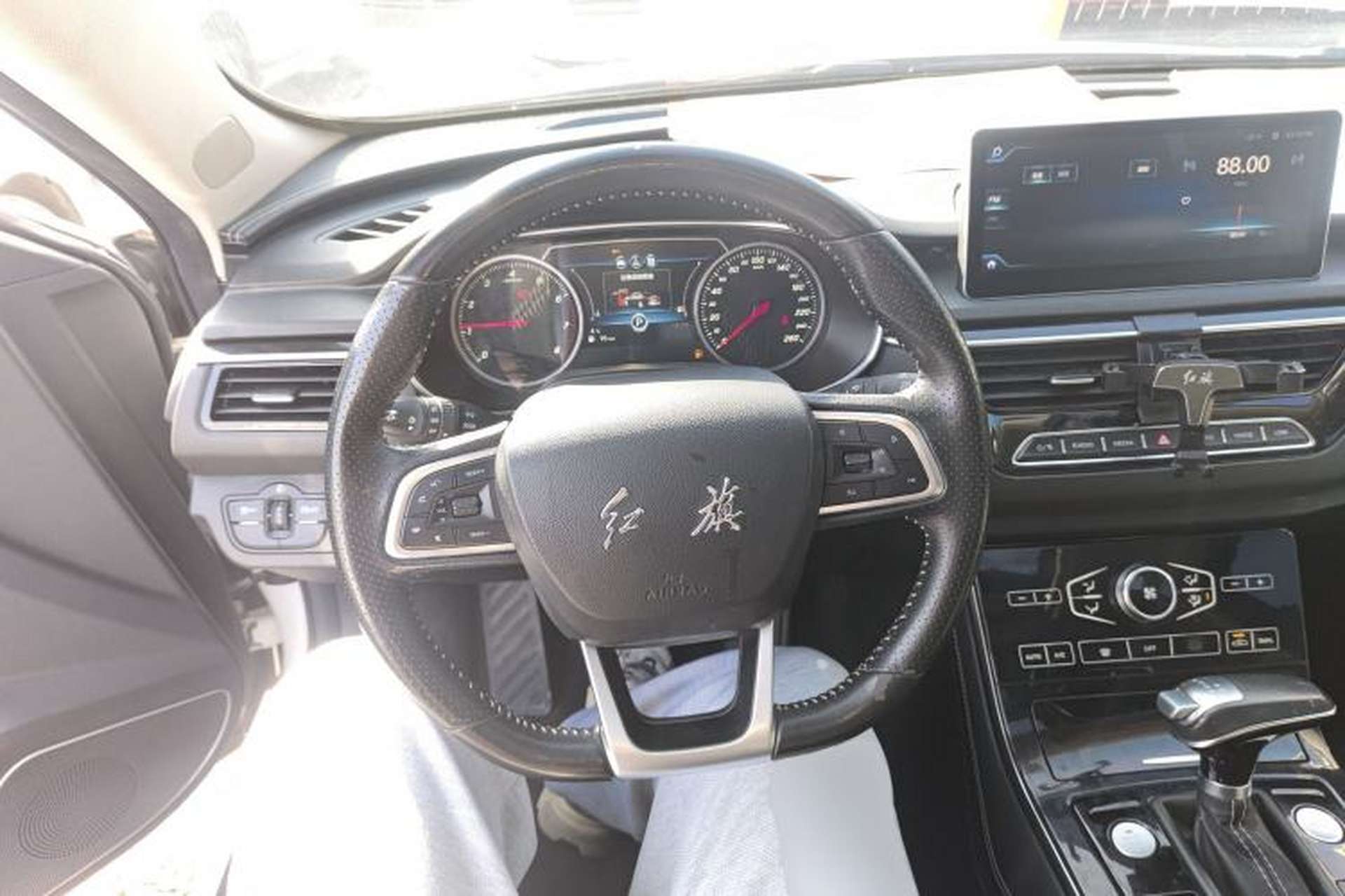 Used Hongqi H5 2018 30TD Dynamic Edition Steering Wheel