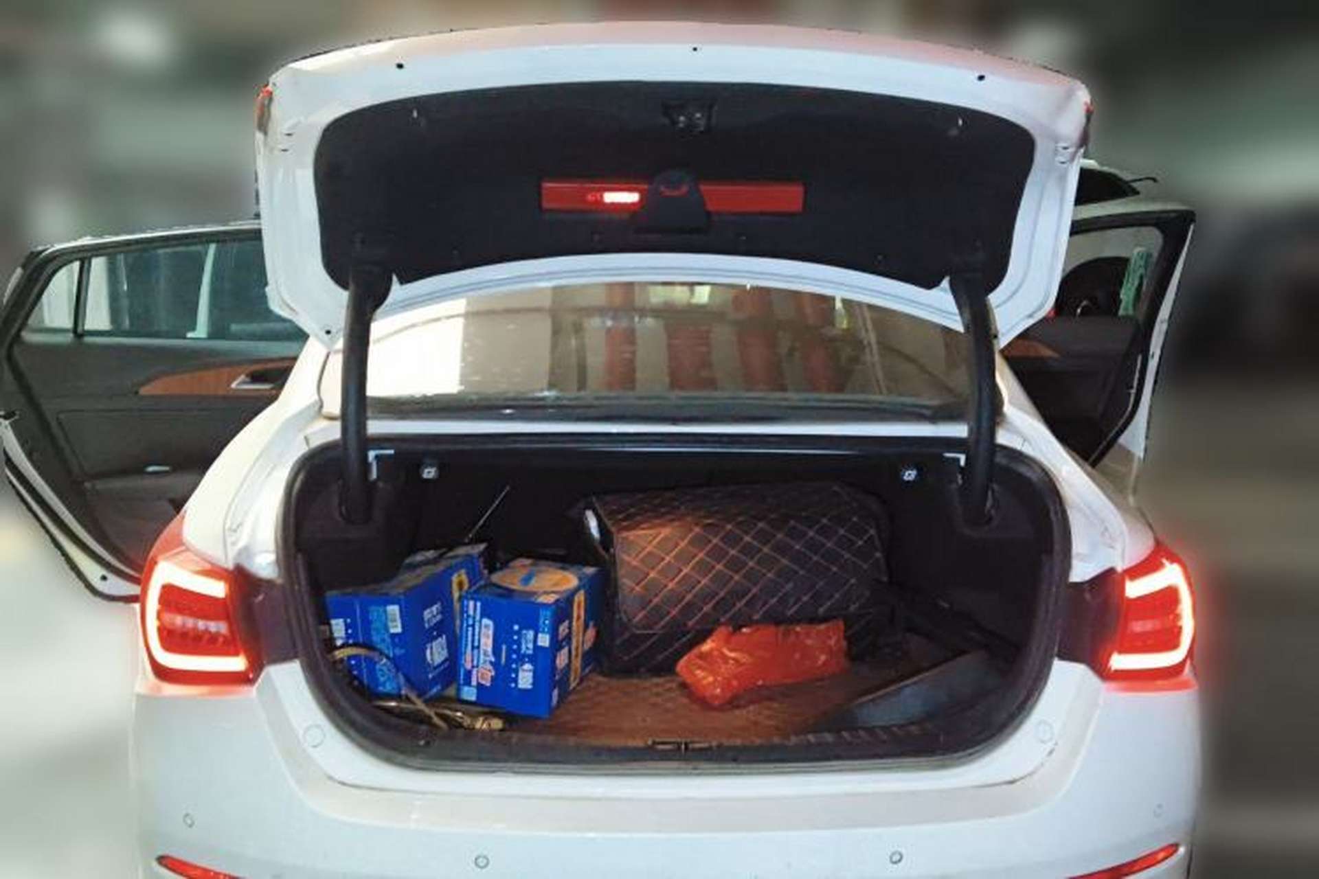 Used Hongqi H5 2018 30TD Smart Connect Dynamic Edition Trunk