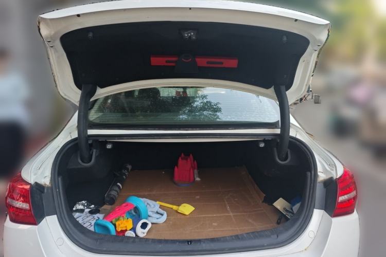 Used Hongqi H5 2018 30TD Smart Connect Dynamic Edition Trunk