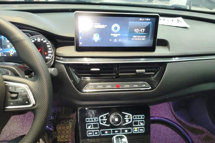 Used Hongqi H5 2019 30TD Smart Connect Dynamic Edition Audio And AC Panel