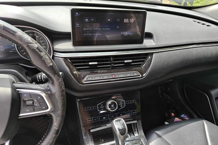 Used Hongqi H5 2019 30TD Dynamic Edition Audio And AC Panel