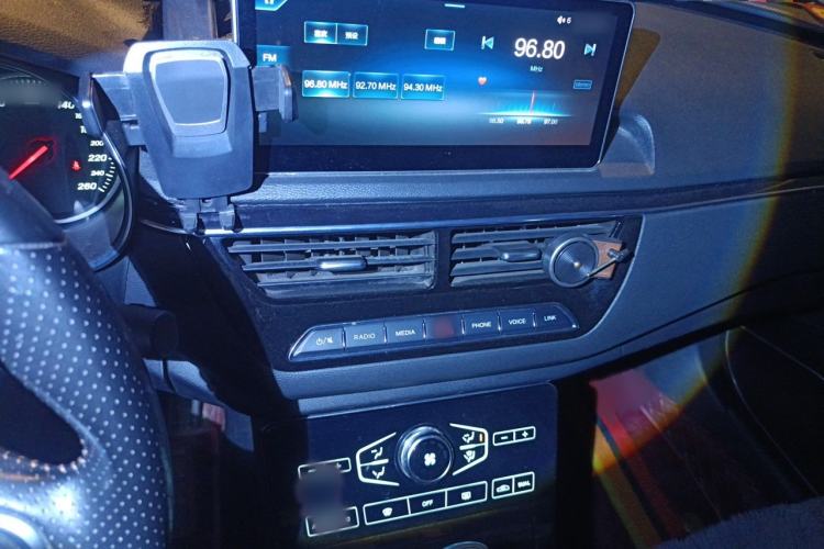 Used Hongqi H5 2019 30TD Dynamic Edition Audio And AC Panel