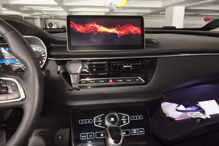 Used Hongqi H5 2019 30TD Dynamic Edition Audio And AC Panel