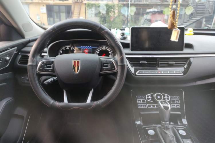 Used Hongqi H5 2019 30TD Smart Connect Dynamic Edition Center Console