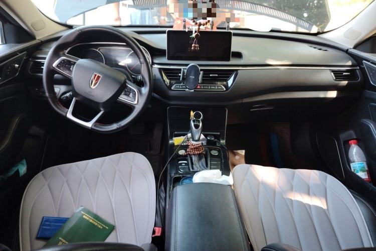 Used Hongqi H5 2019 30TD Dynamic Edition Center Console
