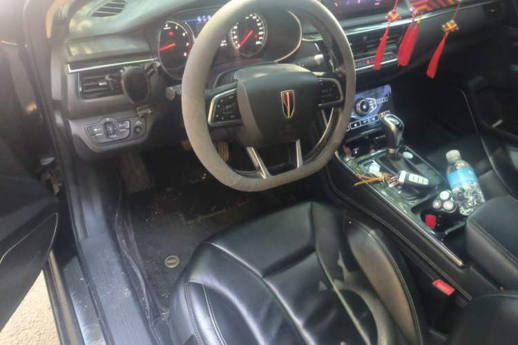 Used Hongqi H5 2019 30TD Dynamic Edition Center Console