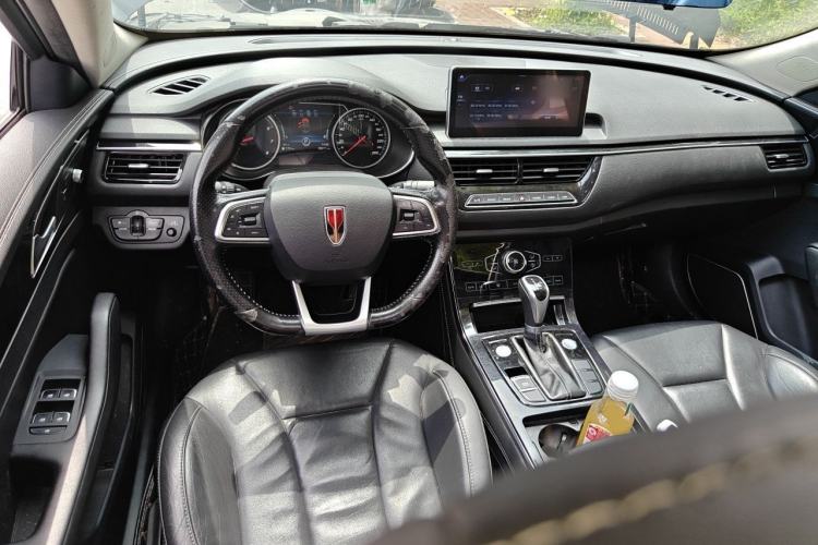 Used Hongqi H5 2019 30TD Dynamic Edition Center Console