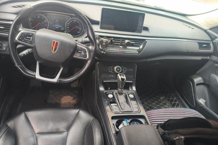 Used Hongqi H5 2019 30TD Dynamic Edition Center Console