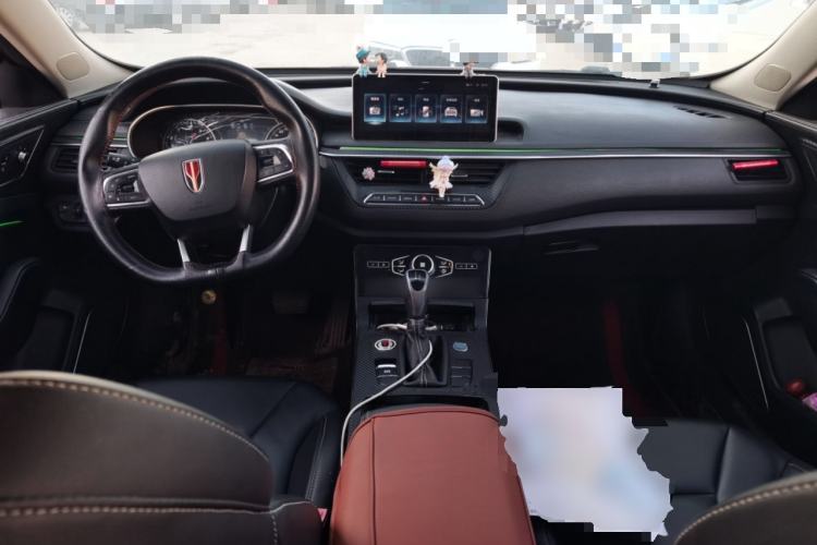 Used Hongqi H5 2019 30TD Dynamic Edition Center Console