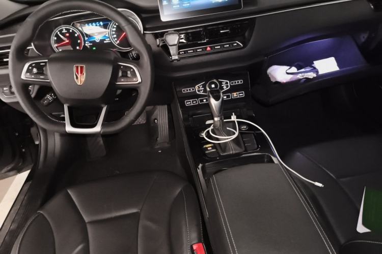 Used Hongqi H5 2019 30TD Dynamic Edition Center Console