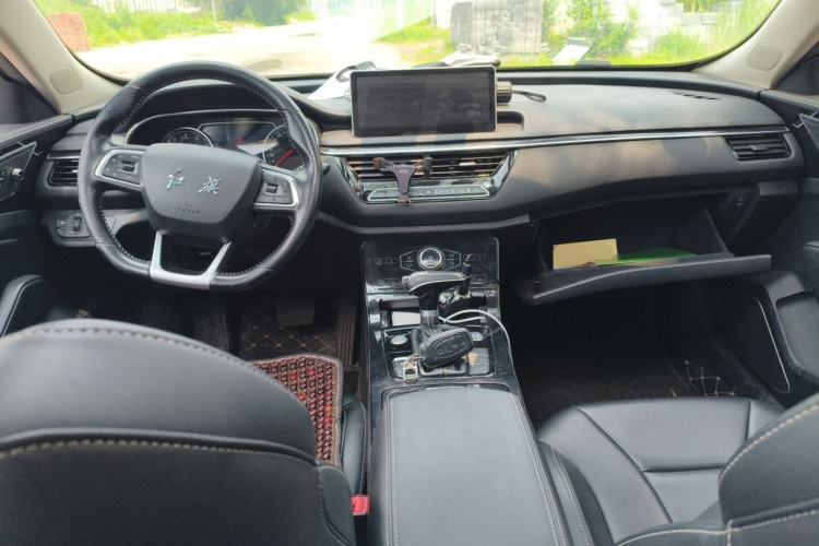 Used Hongqi H5 2019 30TD Dynamic Edition Center Console
