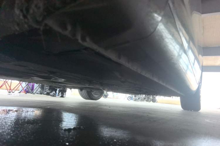 Used Hongqi H5 2019 30TD Dynamic Edition Chassis Front Left