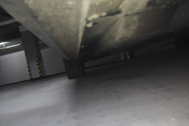 Used Hongqi H5 2019 30TD Dynamic Edition Chassis Front Right