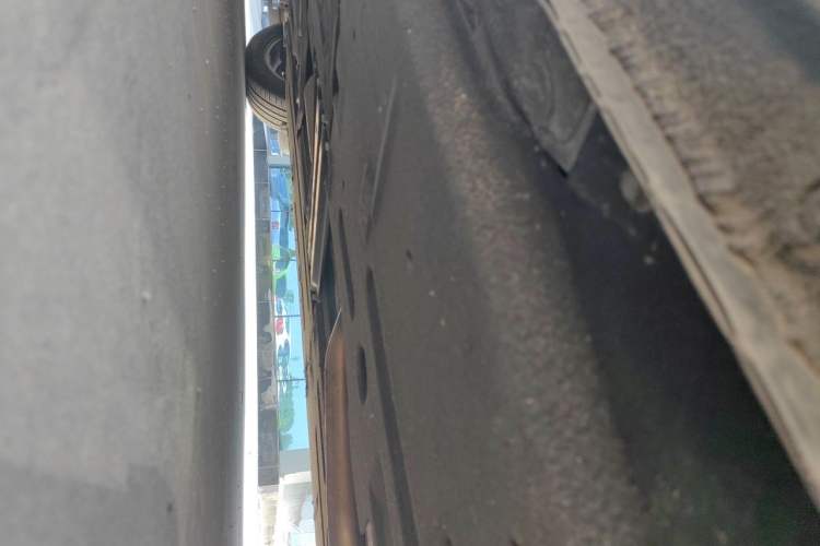 Used Hongqi H5 2019 30TD Dynamic Edition Chassis Rear Left