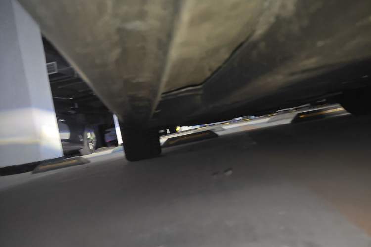 Used Hongqi H5 2019 30TD Dynamic Edition Chassis Rear Left