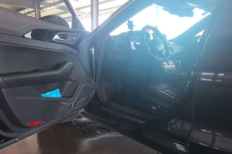 Used Hongqi H5 2019 30TD Dynamic Edition Driver Seat