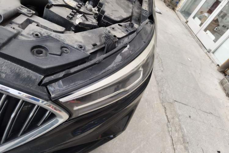 Used Hongqi H5 2019 30TD Dynamic Edition Engine Bay Left