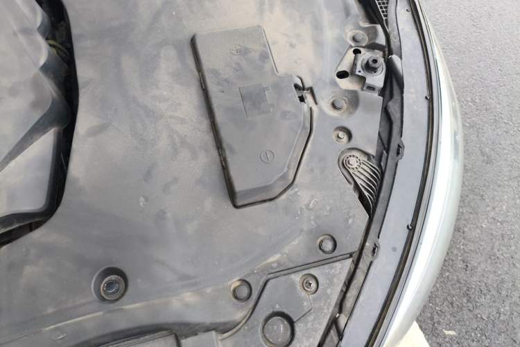 Used Hongqi H5 2019 30TD Dynamic Edition Engine Bay Left