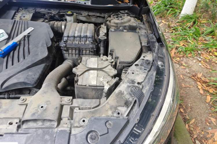 Used Hongqi H5 2019 30TD Dynamic Edition Engine Bay Left