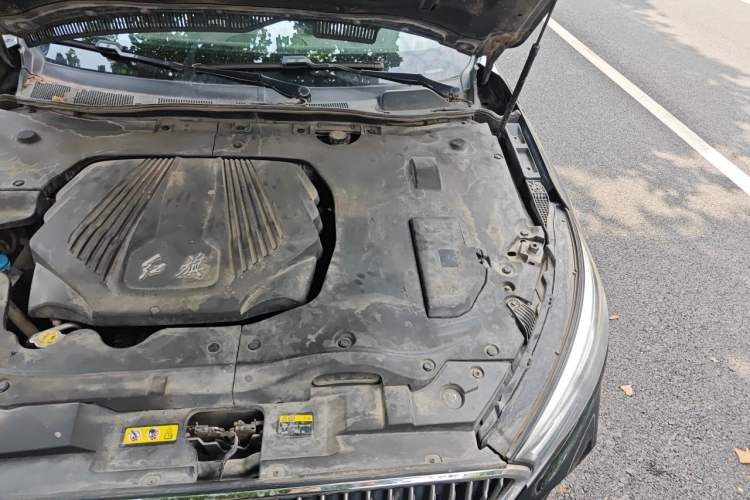 Used Hongqi H5 2019 30TD Dynamic Edition Engine Bay Left