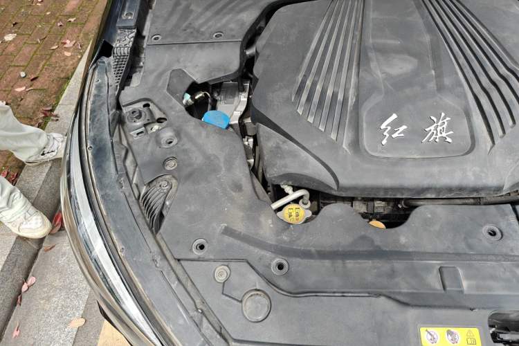 Used Hongqi H5 2019 30TD Dynamic Edition Engine Bay Right