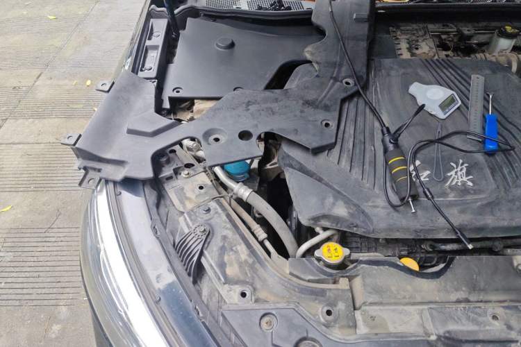 Used Hongqi H5 2019 30TD Dynamic Edition Engine Bay Right