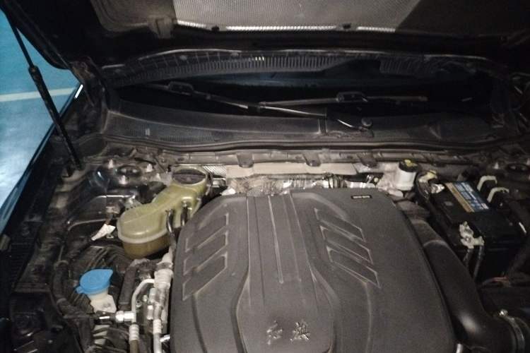 Used Hongqi H5 2019 30TD Dynamic Edition Engine Bay Right