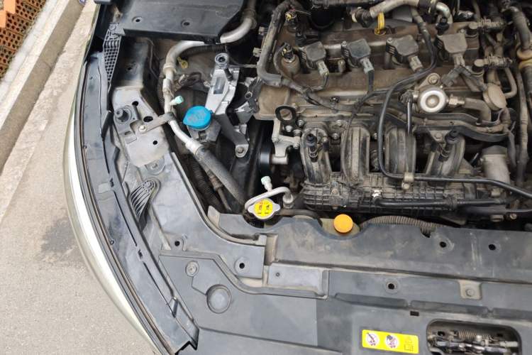 Used Hongqi H5 2019 30TD Dynamic Edition Engine Bay Right