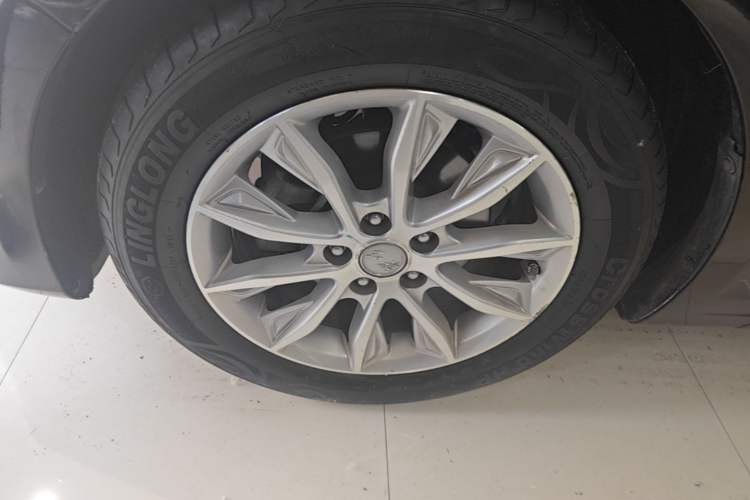 Used Hongqi H5 2019 30TD Dynamic Edition Exterior 4