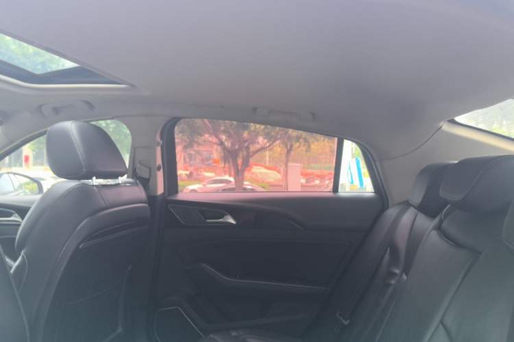 Used Hongqi H5 2019 30TD Dynamic Edition Headliner