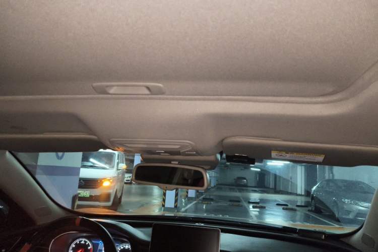 Used Hongqi H5 2019 30TD Dynamic Edition Headliner