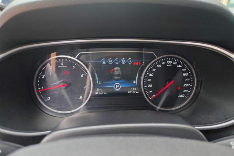 Used Hongqi H5 2019 30TD Dynamic Edition Instrument Cluster
