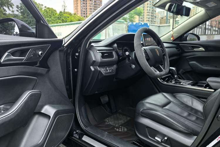 Used Hongqi H5 2019 30TD Smart Connect Dynamic Edition Interior 1