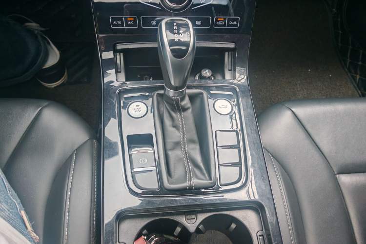 Used Hongqi H5 2019 30TD Dynamic Edition Interior 5