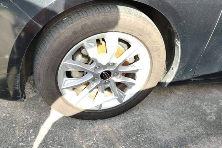 Used Hongqi H5 2019 30TD Dynamic Edition Left Front Wheel Hub