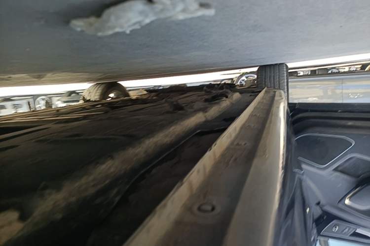 Used Hongqi H5 2019 30TD Dynamic Edition Left Side Sill