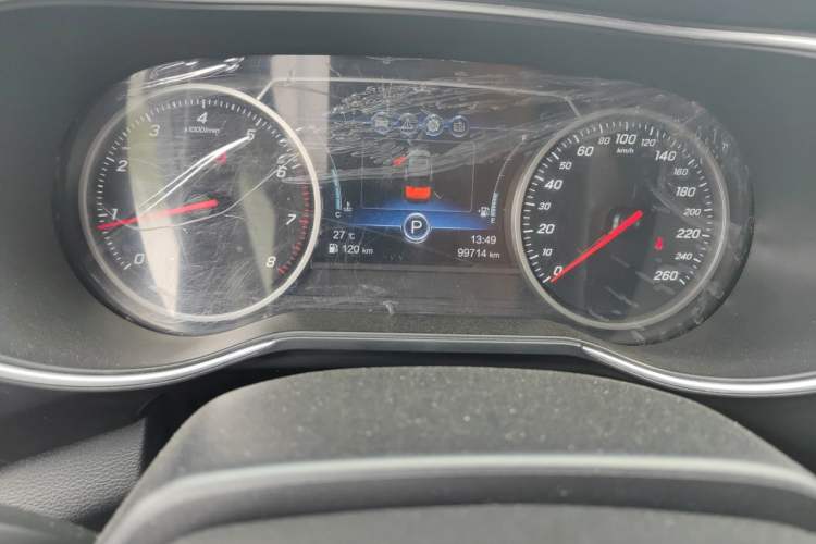 Used Hongqi H5 2019 30TD Dynamic Edition Odometer Close Up